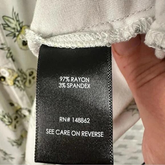 Torrid button-down blouse skull pineapples tropical whimsigoth plus size - Picture 12 of 14